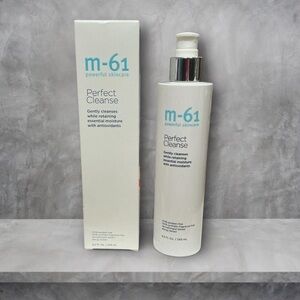m-61 Powerful Skincare Perfect Cleanse Gentle Cleanser- strengthen skin barrier